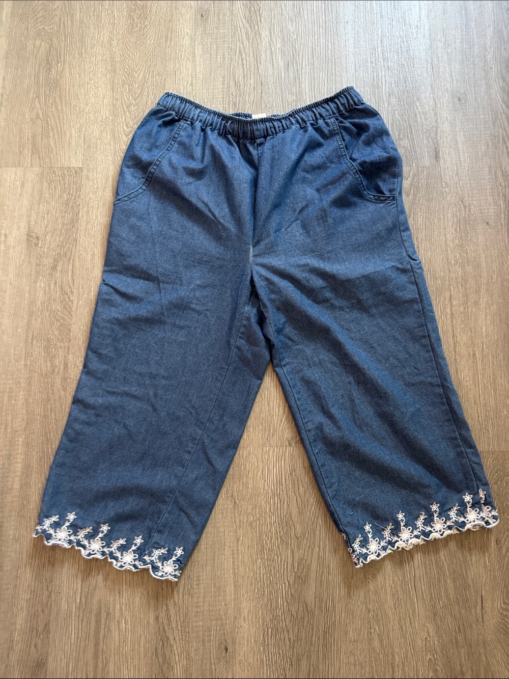 Women’s Navy Capris with White Lace Hem